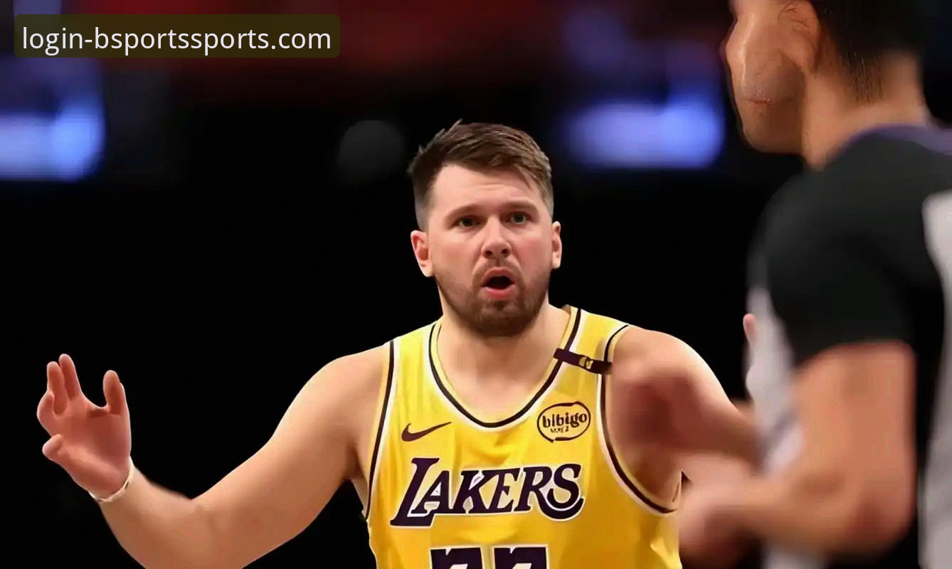 b体育哪个平台好安装教程 NBA焦点战最新动态:湖人三巨头火力全开,东契奇43分率队客场力克步行者